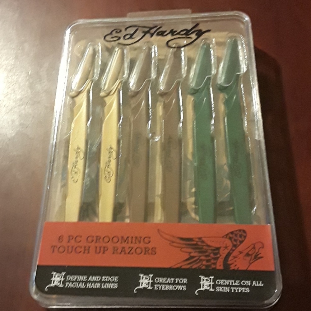 6 Pc Ed Hardy Grooming Razors  New